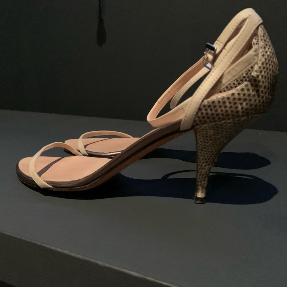 Alain Tondowski Paris snakeskin and creme leather Sandle 38.5